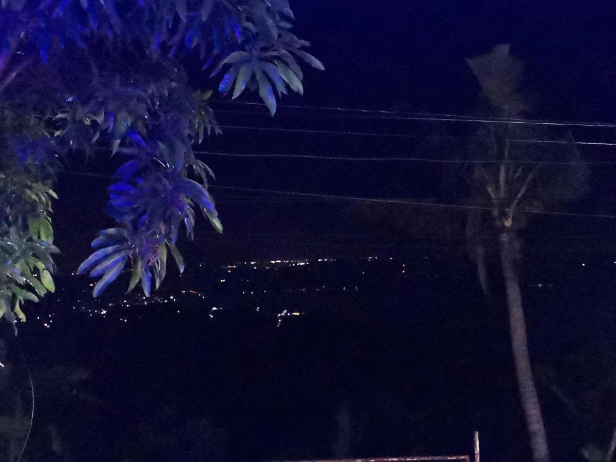 Country Bug Inn Tagaytay City Екстериор снимка