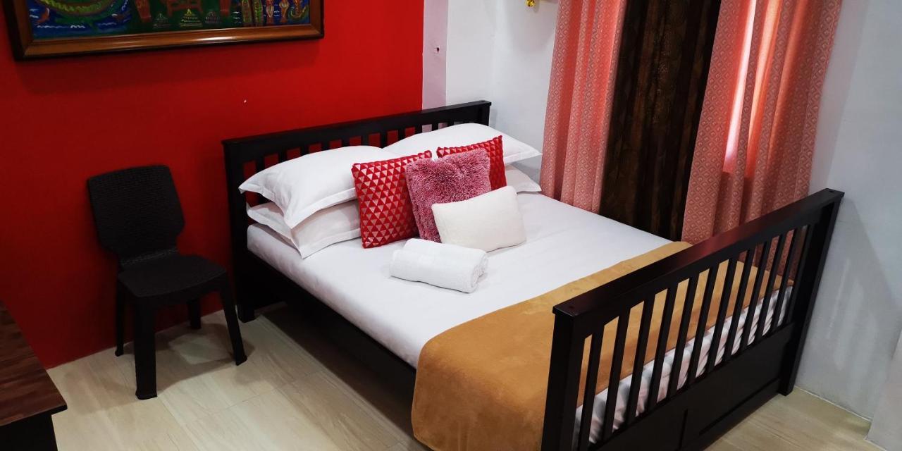 Country Bug Inn Tagaytay City Екстериор снимка